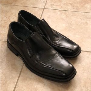 Men’s dress shoes